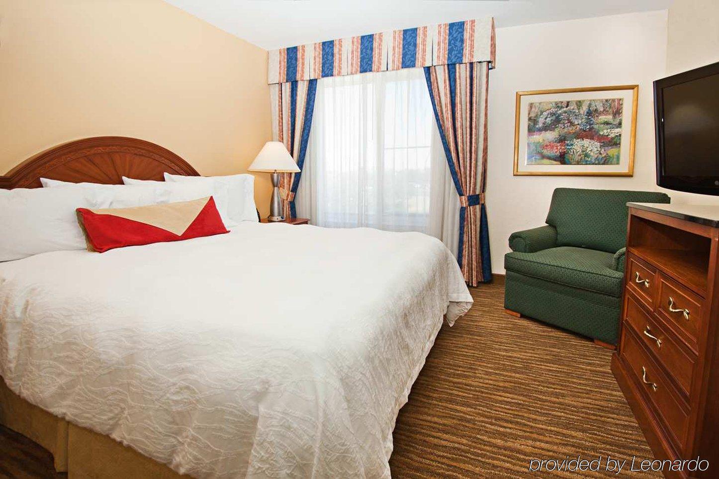 Hilton Garden Inn Addison Ruang foto